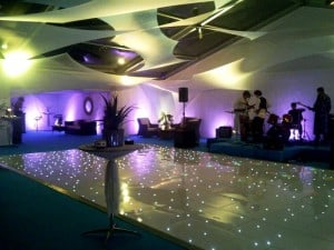 White Sails, blue carpet and pea light DF